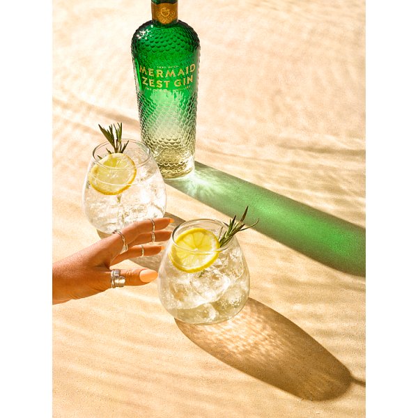 ISLE OF WIGHT DISTILLERY Mermaid Zest Gin - 70cl Bottle
