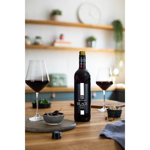 McGuigan Black Label Shiraz Australian Red Wine 6 x 75cl